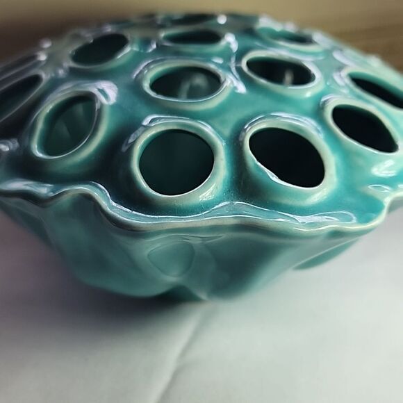 Vintage Set Of 2 Lotus Seed Pod Vases Aqua Blue - Picture 12 of 16